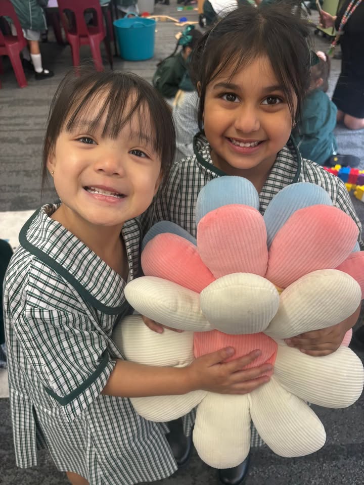 690469746197715_1432567628654586-1